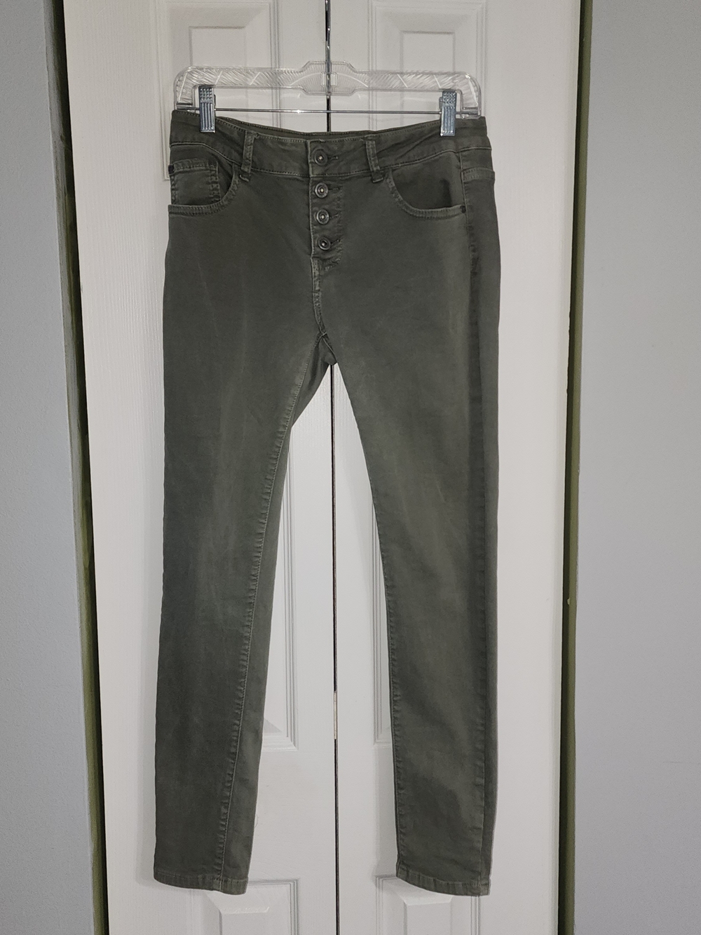 High-Rise Ankle Skinny Pants in Olive Green